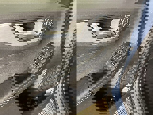 Certified 2025 Ford Escape Platinum image 17