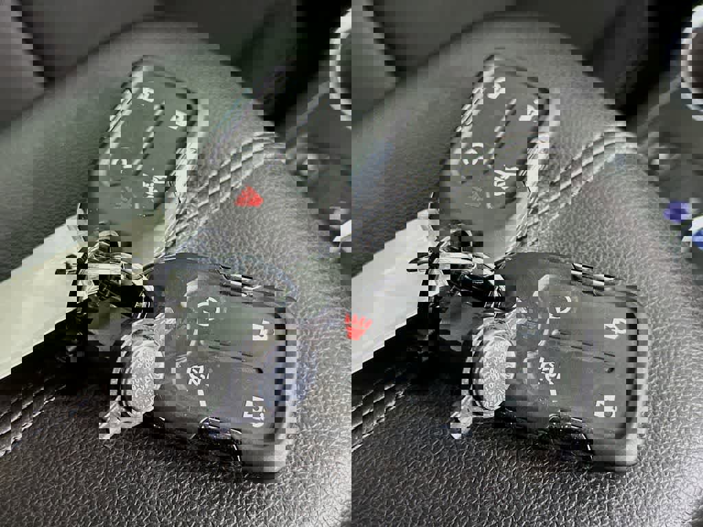 Used 2022 GMC Terrain SLE w/ Driver Convenience Package image 24