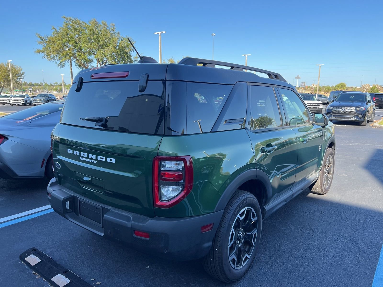 Certified 2025 Ford Bronco Sport Outer Banks w/ Outer Banks Tech Package+ image 9