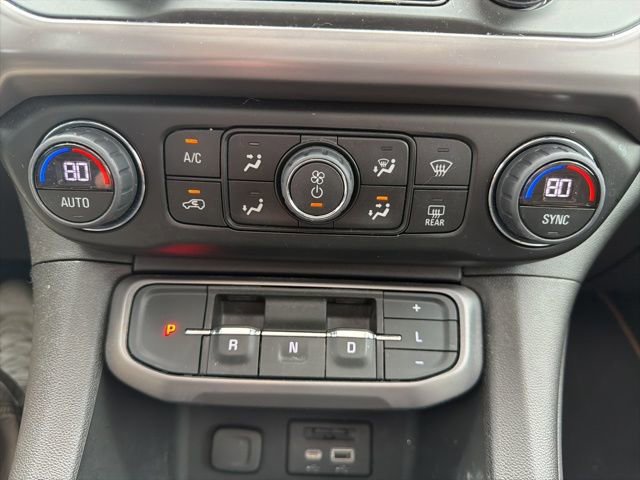 Used 2023 GMC Acadia AT4 w/ Technology Package image 37