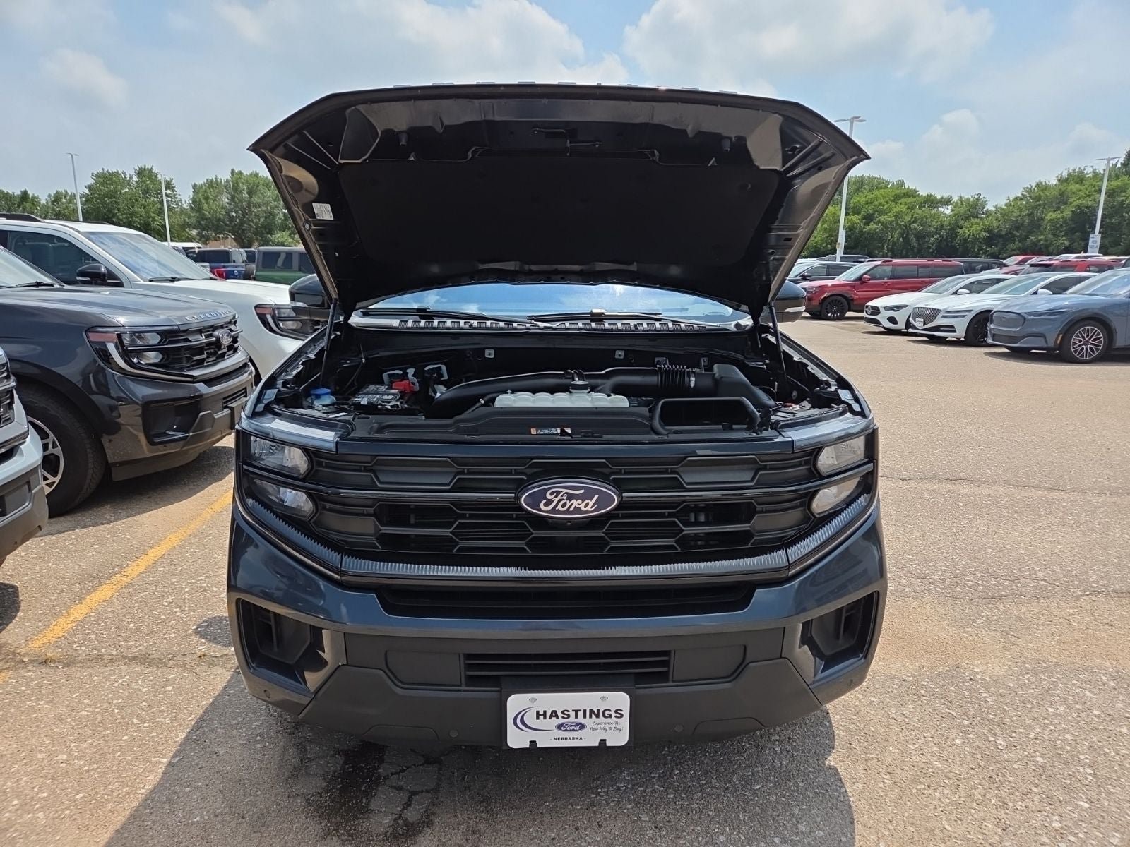 Certified 2025 Ford Expedition Active AWD/4WD image 15