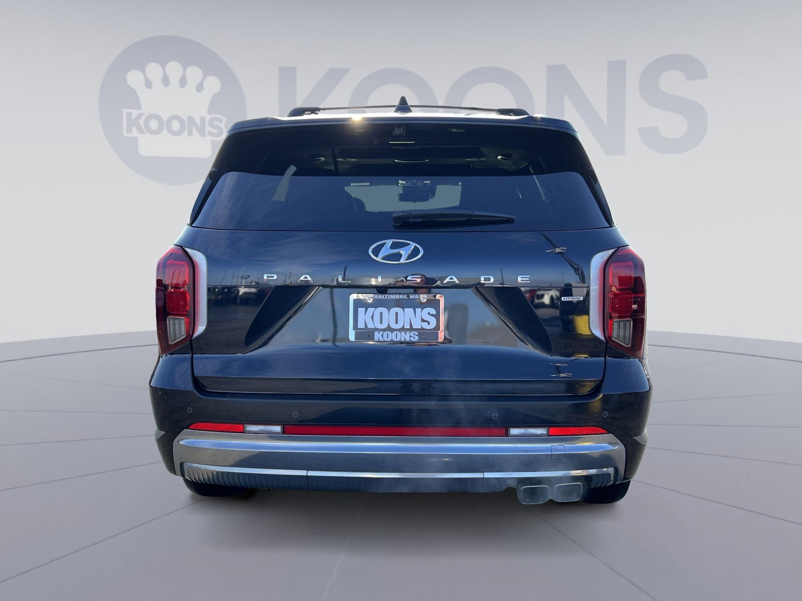 Used 2024 Hyundai Palisade Calligraphy image 3