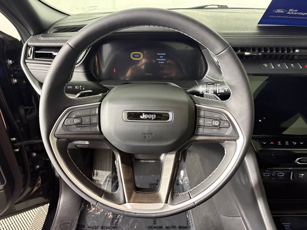 Used 2026 Jeep Grand Cherokee Limited w/ Limited Altitude Package AWD/4WD image 16