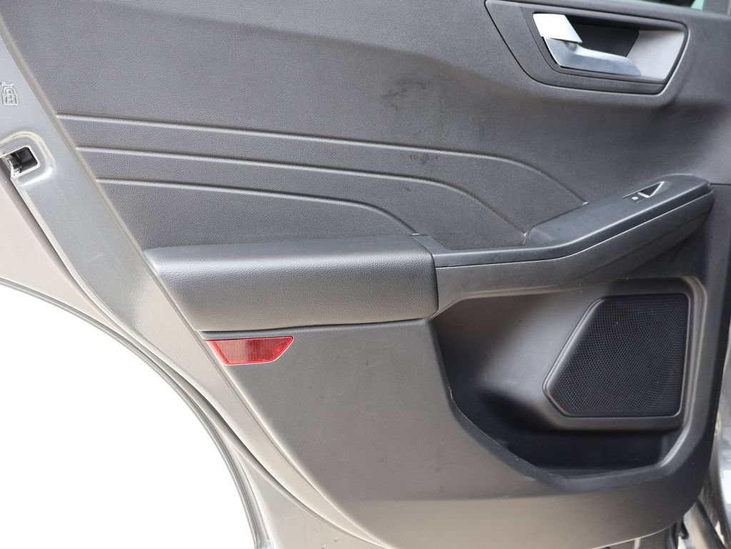 Certified 2025 Ford Escape ST-Line AWD/4WD image 17