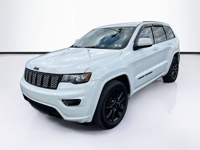 Used 2021 Jeep Grand Cherokee Laredo X AWD/4WD image 4