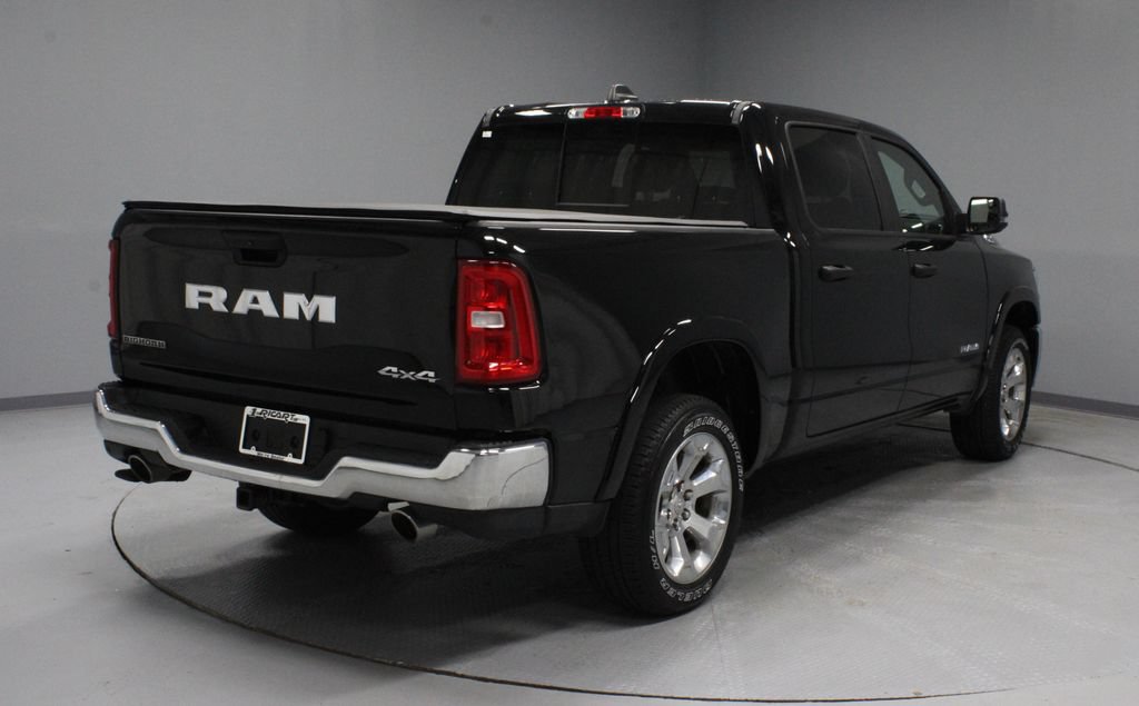 Used 2025 RAM 1500 Big Horn AWD/4WD image 9