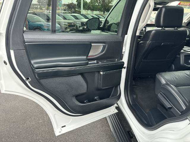 Certified 2025 Ford Expedition Platinum AWD/4WD image 18