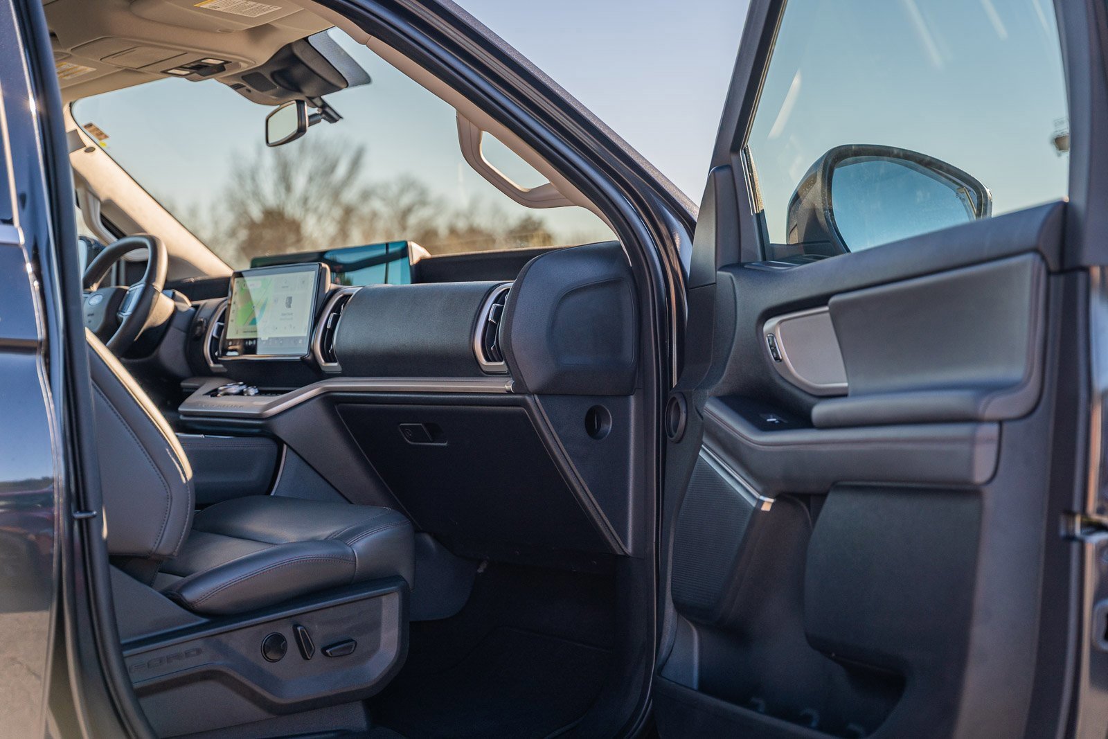 Certified 2025 Ford Expedition Max Active image 13