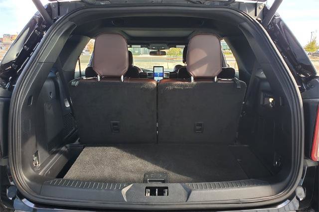 Certified 2020 Ford Explorer Platinum w/ Premium Technology Package image 30