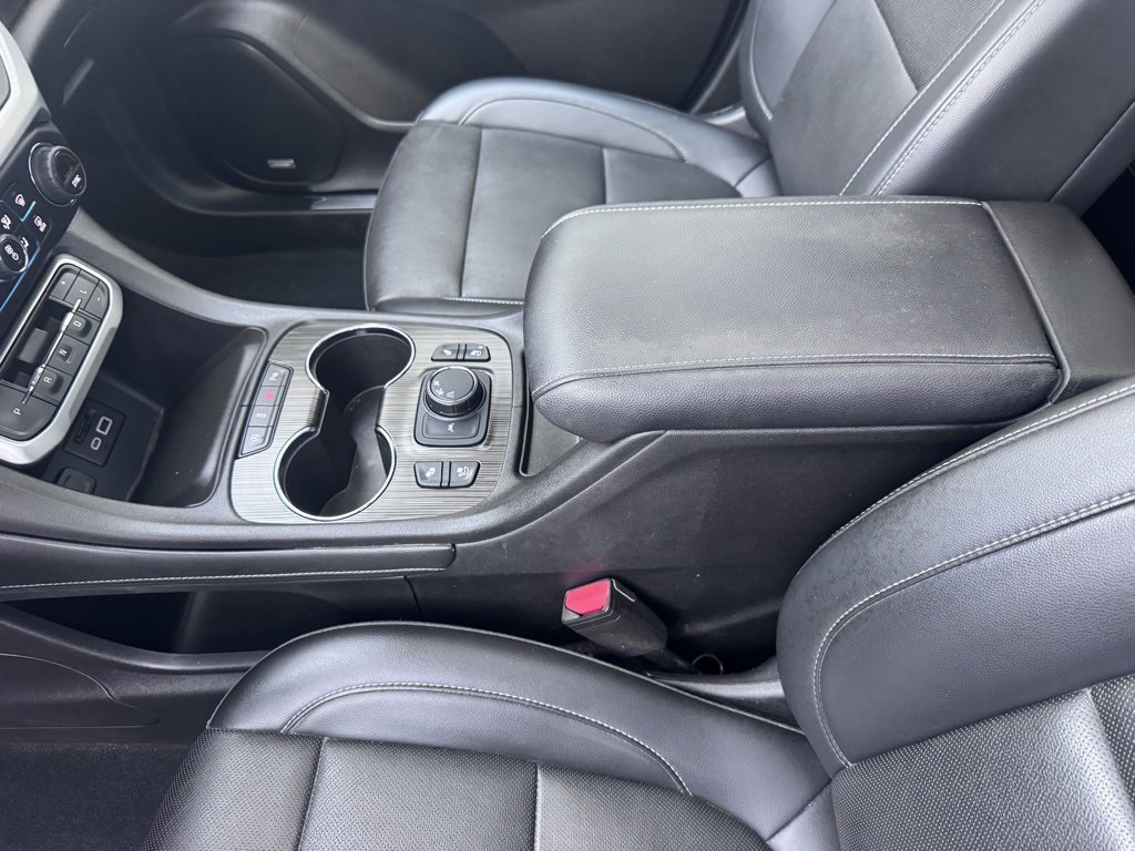 Used 2022 GMC Acadia SLT w/ Elevation Edition image 15