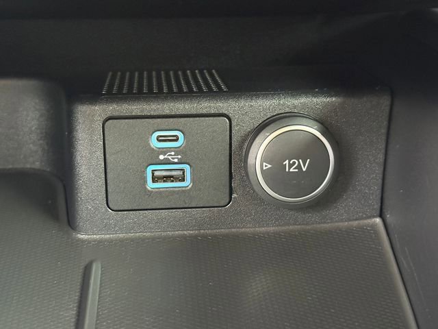 Certified 2021 Ford Escape SEL w/ SEL Stealth AWD Package image 17