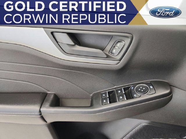 Certified 2023 Ford Escape Active AWD/4WD image 21