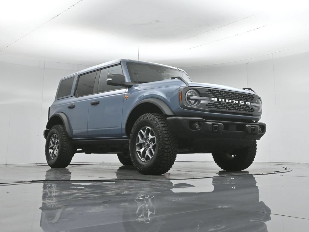 Certified 2025 Ford Bronco Badlands AWD/4WD image 49