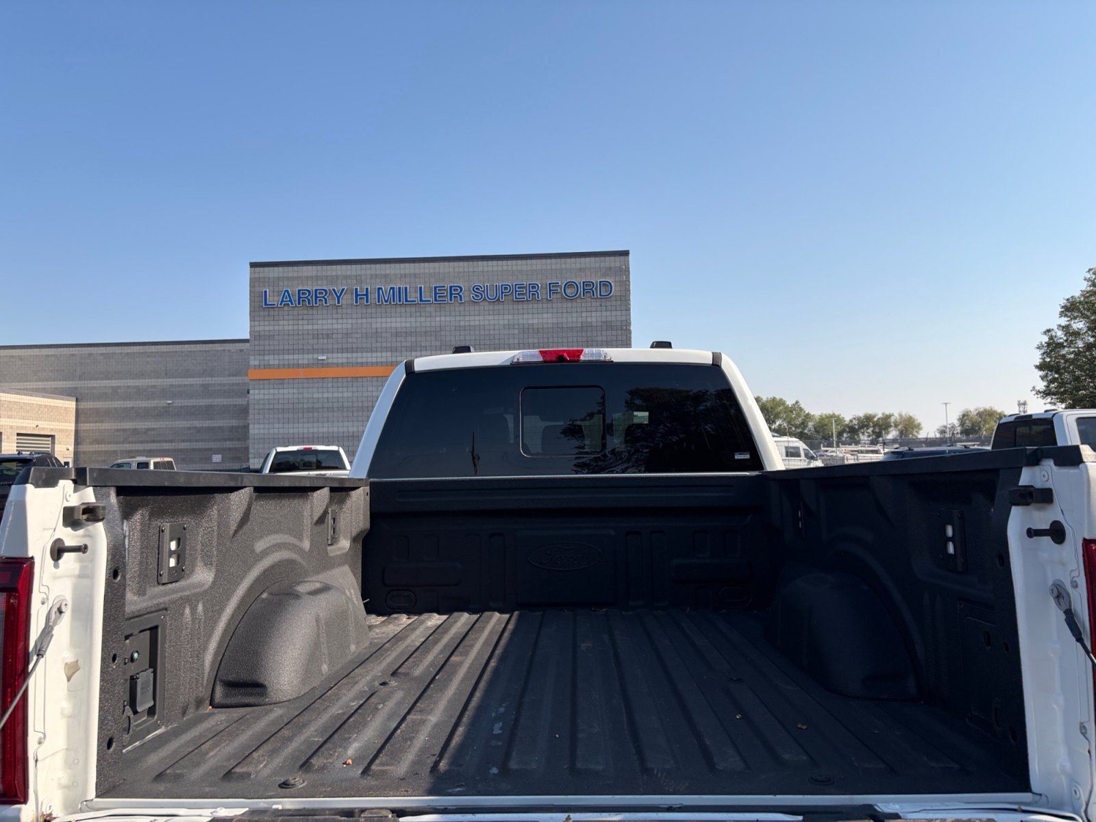 Certified 2025 Ford F150 Platinum w/ FX4 Off-Road Package AWD/4WD image 28