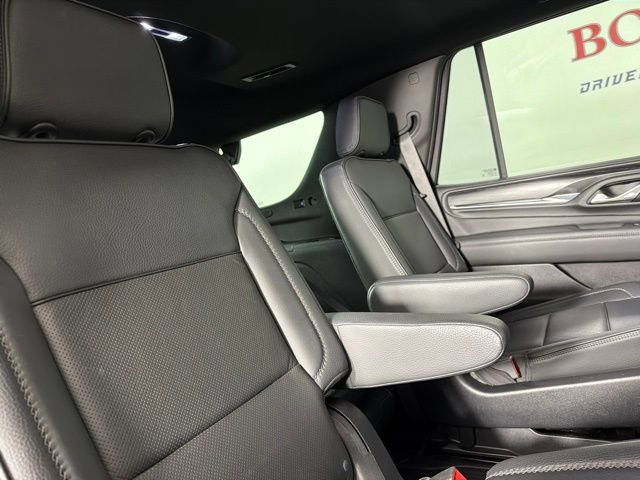Used 2021 GMC Yukon Denali w/ Denali Ultimate Package AWD/4WD image 35