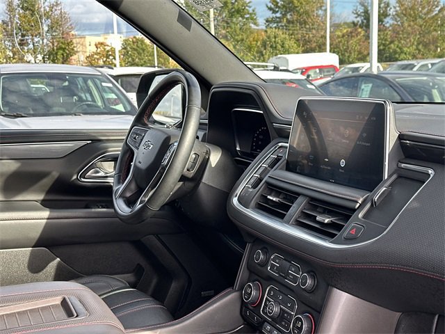 Used 2023 Chevrolet Suburban RST w/ Sport Performance Package image 34