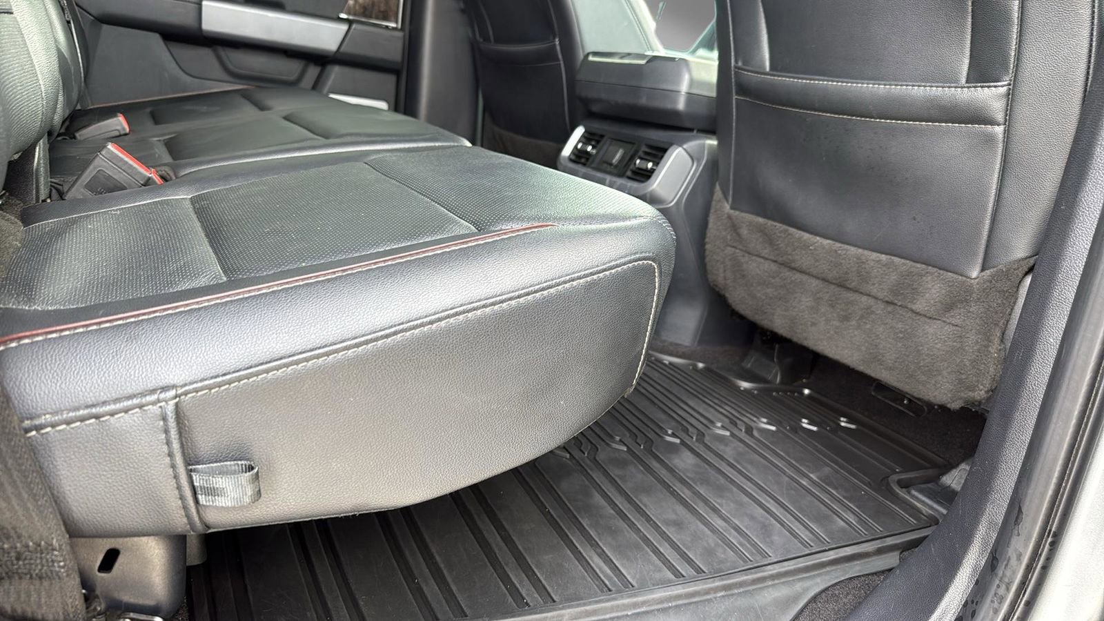 Certified 2023 Ford F150 Lariat w/ Trailer Tow Package image 27