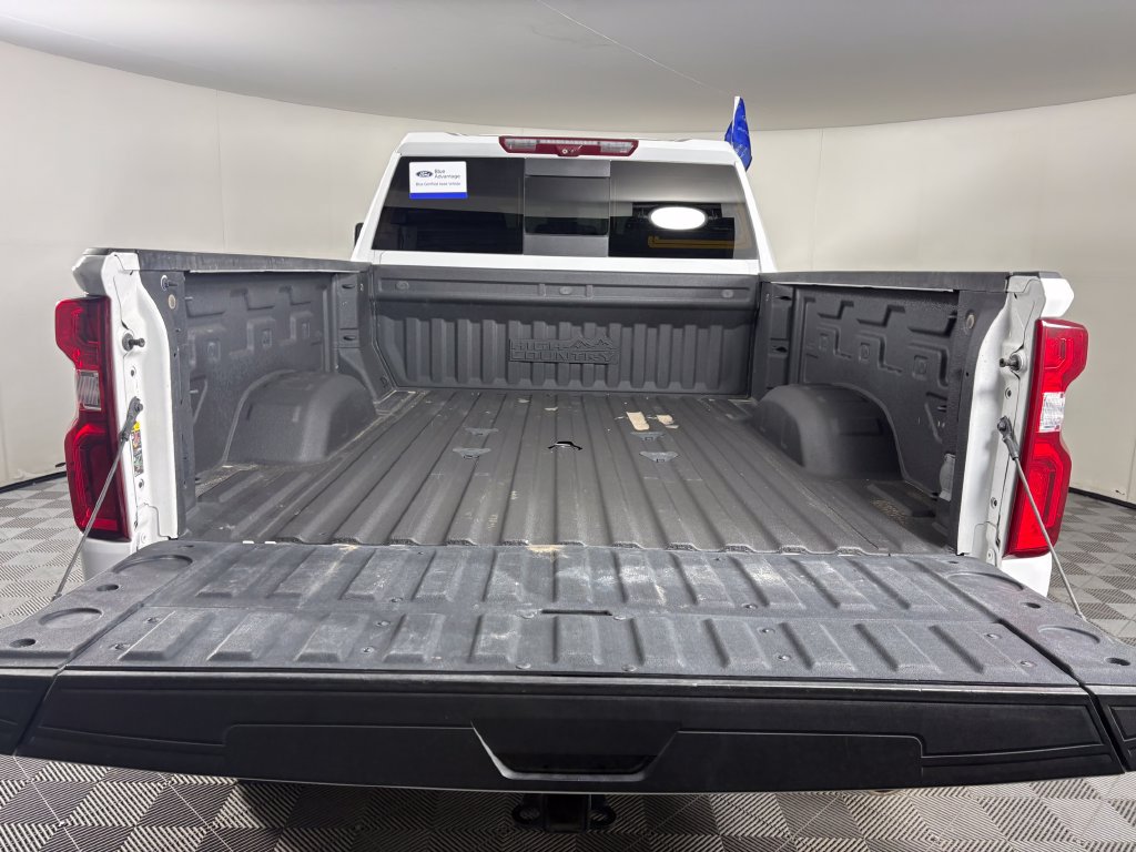 Used 2024 Chevrolet Silverado 2500 High Country w/ High Country Premium Package AWD/4WD image 33
