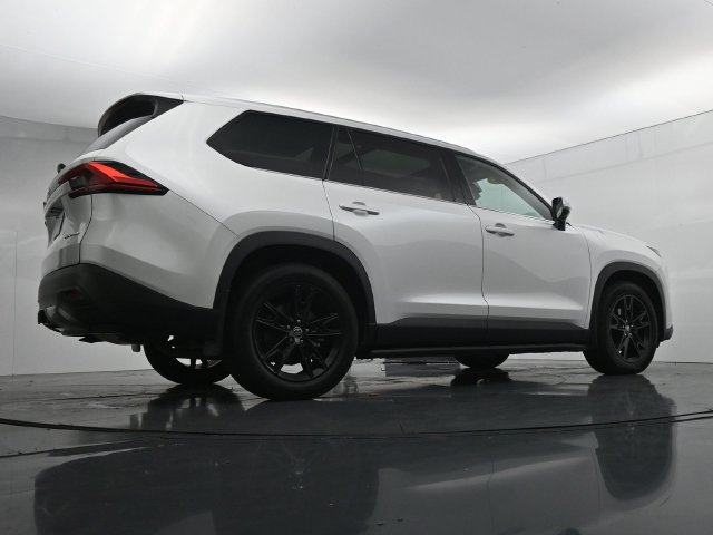 Used 2024 Toyota Grand Highlander AWD image 35