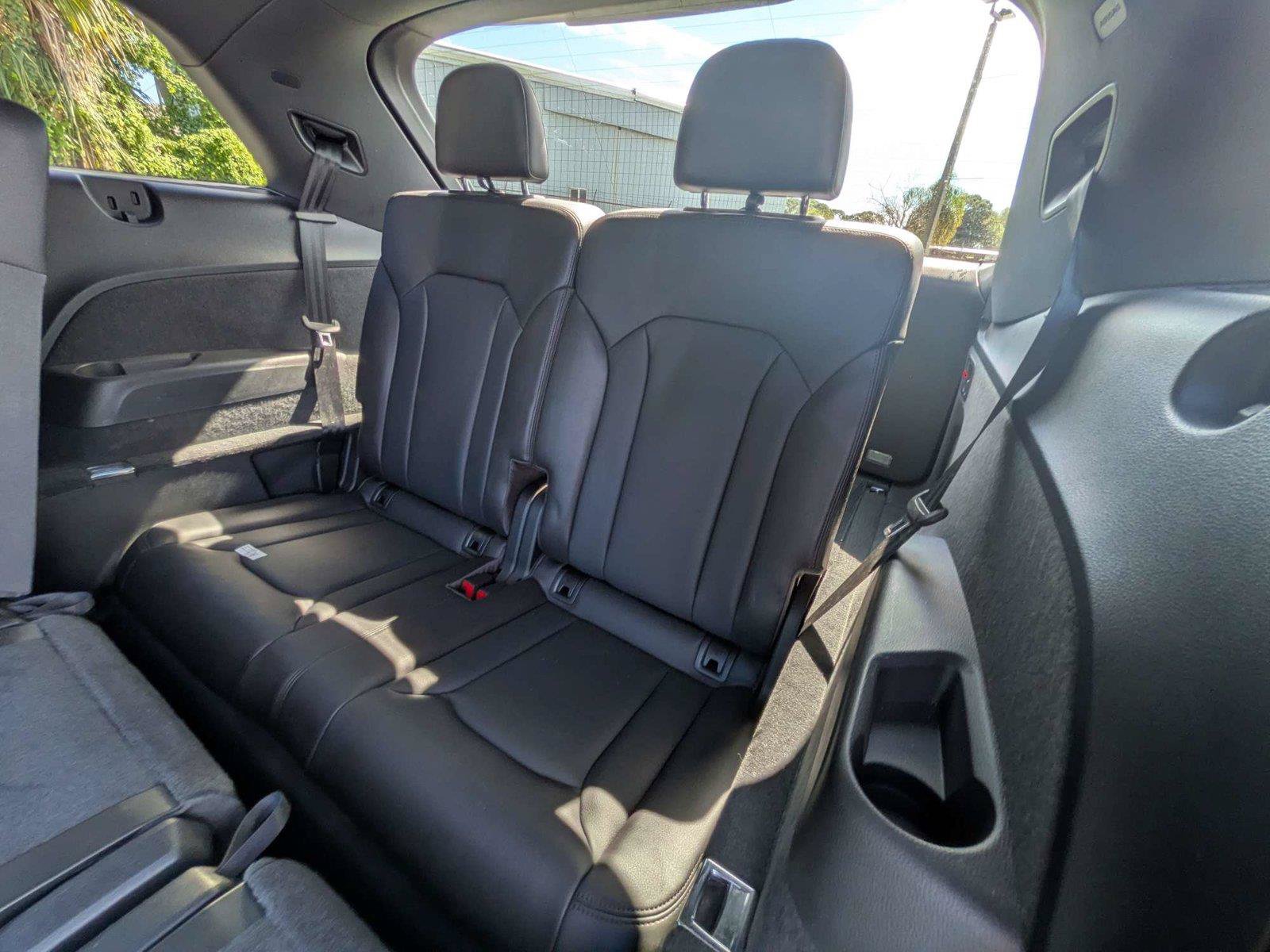 Used 2017 Audi Q7 3.0T Premium AWD/4WD image 15