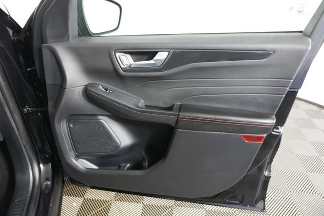 Certified 2025 Ford Escape ST-Line image 25
