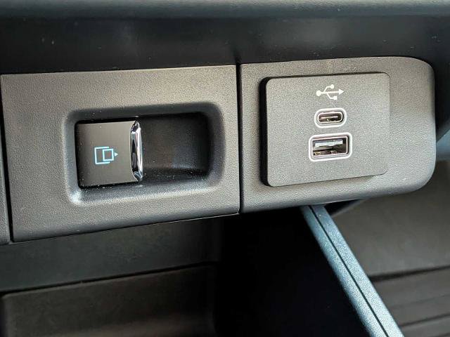 Certified 2025 Ford Maverick Lariat AWD/4WD image 21