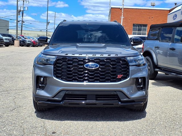 Certified 2025 Ford Explorer ST AWD/4WD image 25