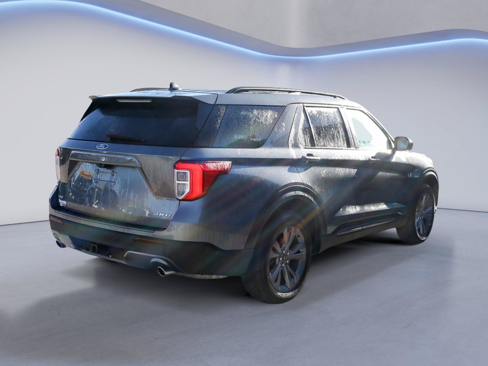 Certified 2023 Ford Explorer XLT w/ Equipment Group 202A AWD/4WD image 5