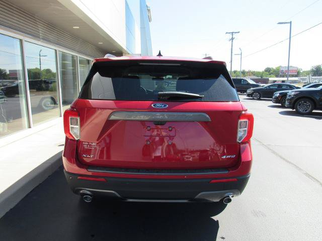 Certified 2024 Ford Explorer XLT w/ Equipment Group 202A AWD/4WD image 6