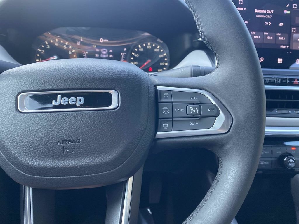 Used 2024 Jeep Compass Limited AWD/4WD image 33