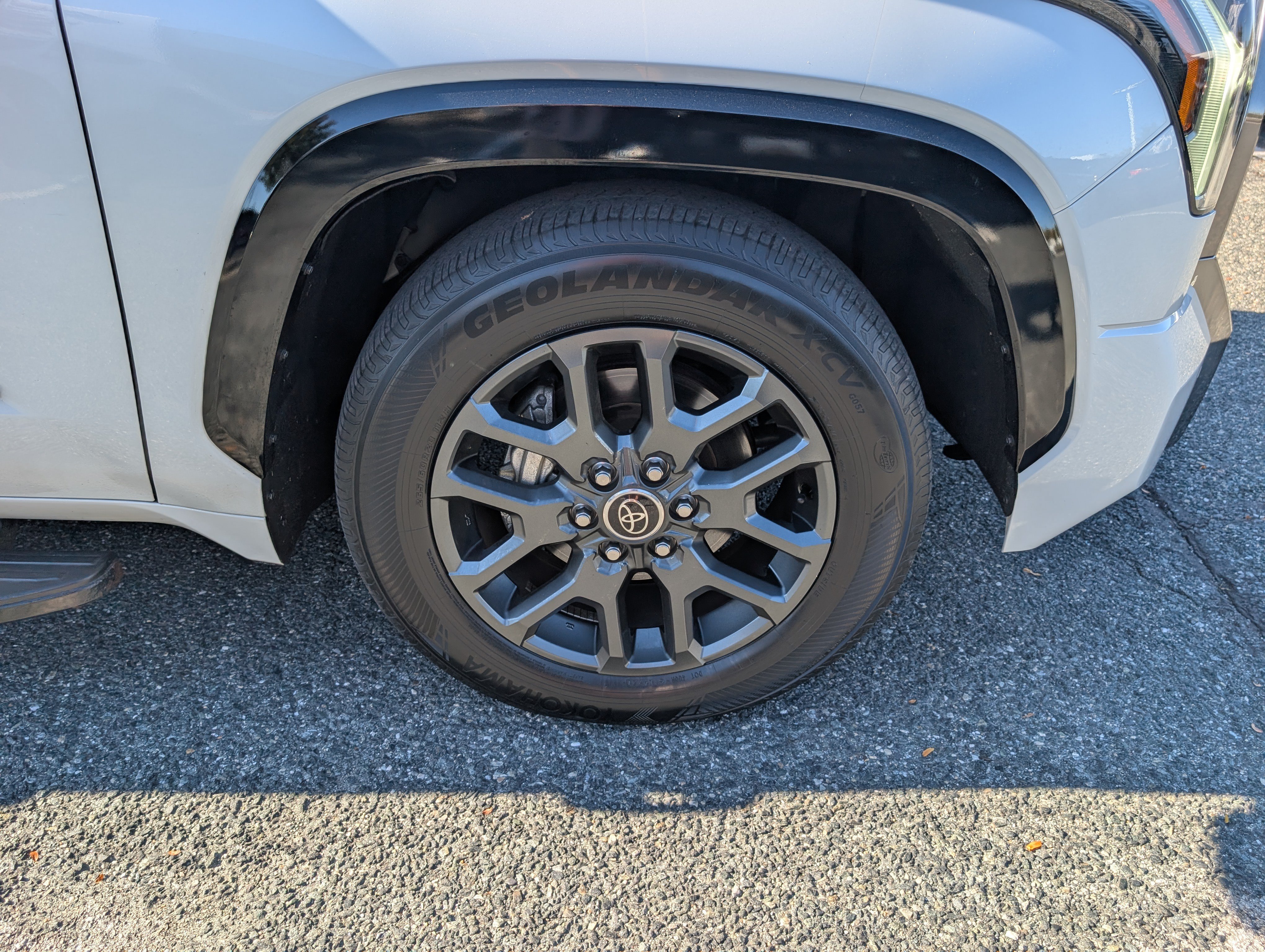 Used 2023 Toyota Tundra Platinum AWD/4WD image 11