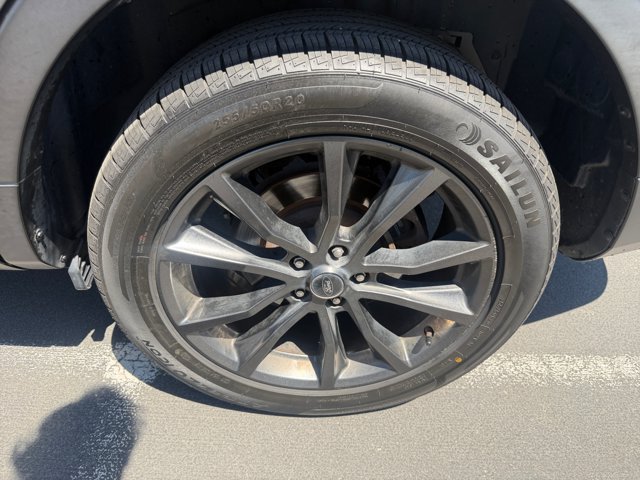 Certified 2018 Ford Explorer XLT w/ Equipment Group 202A AWD/4WD image 25