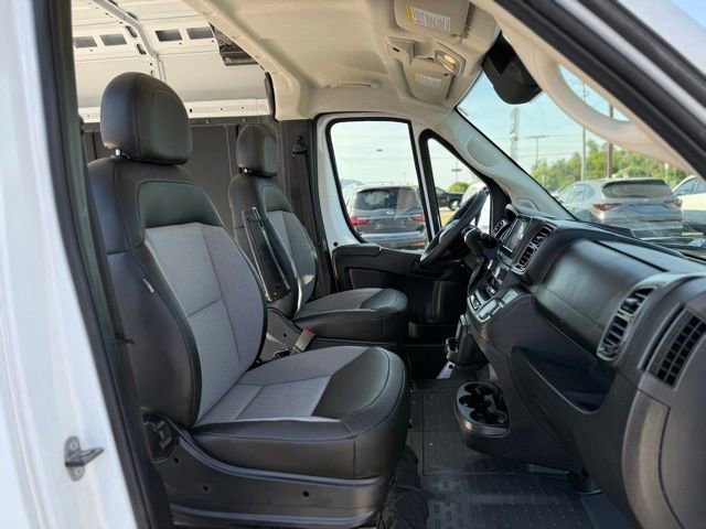 Used 2026 RAM ProMaster 2500 w/ Convenience Group FWD image 13