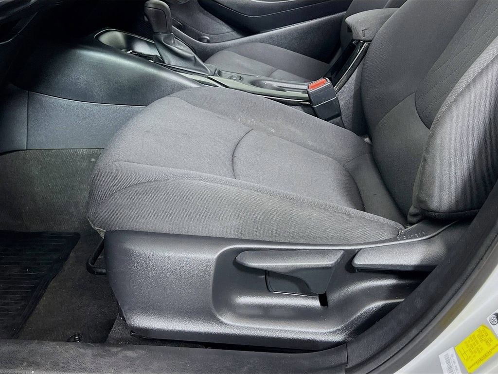 Used 2022 Toyota Corolla LE image 20