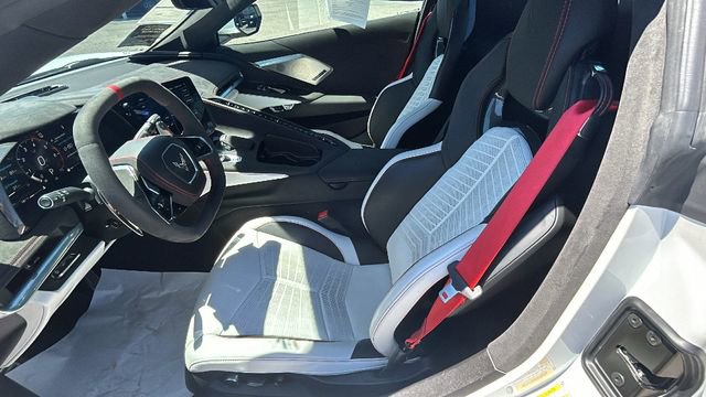 Used 2023 Chevrolet Corvette Stingray Premium Conv w/ Z51 Performance Package RWD image 15