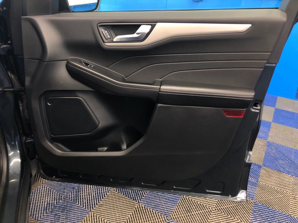 Certified 2022 Ford Escape SEL w/ Technology Package image 26