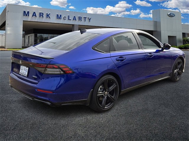 Used 2024 Honda Accord Sport image 3