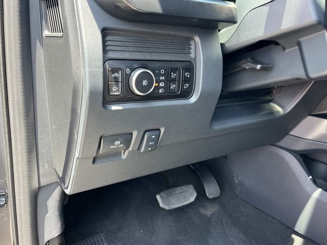 Certified 2026 Ford F350 Lariat w/ Lariat Ultimate Package AWD/4WD image 35