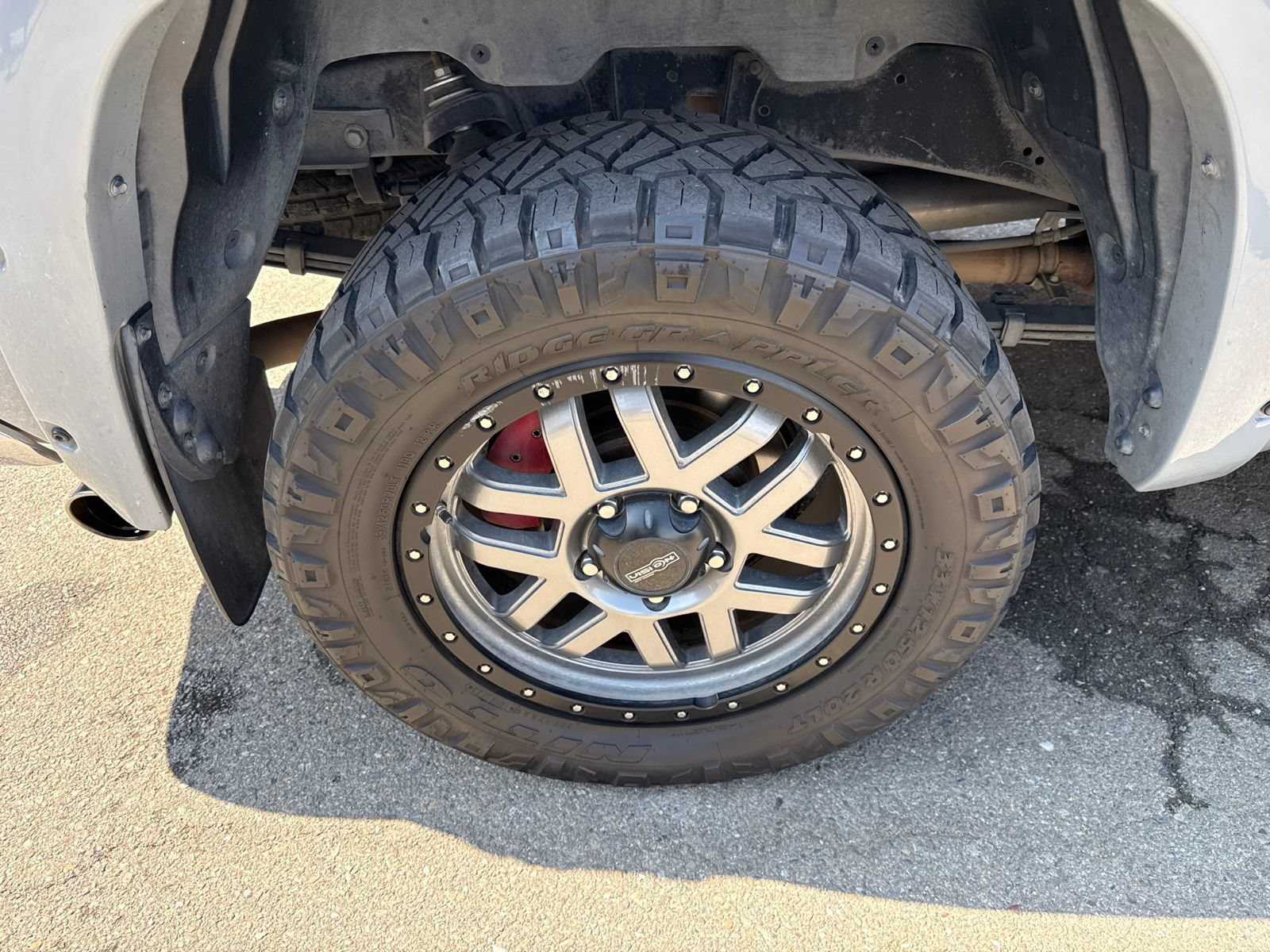 Used 2019 Toyota Tundra SR5 w/ SR5 Upgrade Package AWD/4WD image 16