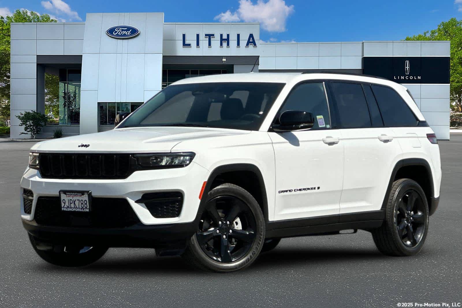 Used 2023 Jeep Grand Cherokee Altitude