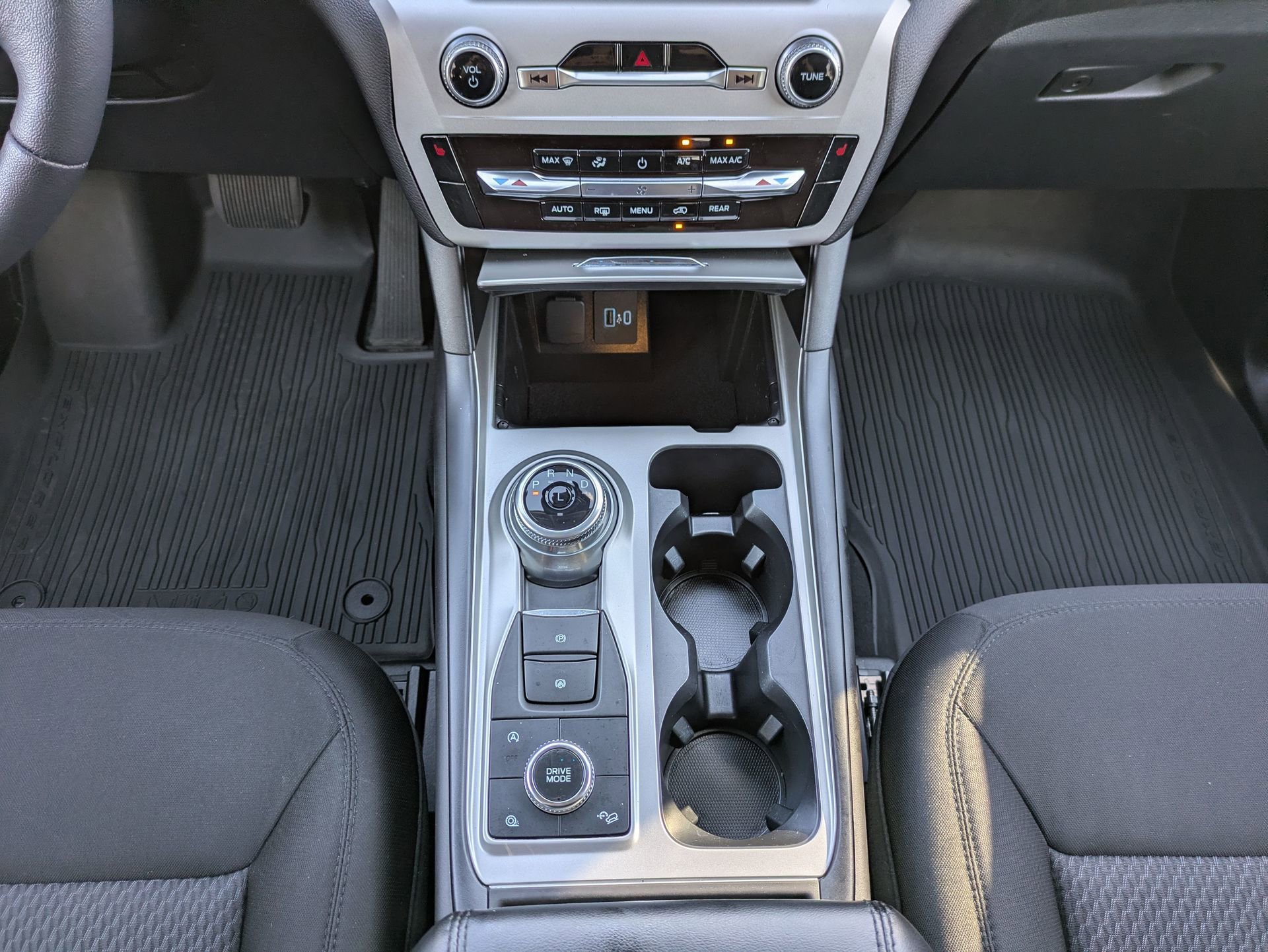 Certified 2023 Ford Explorer XLT AWD/4WD image 23