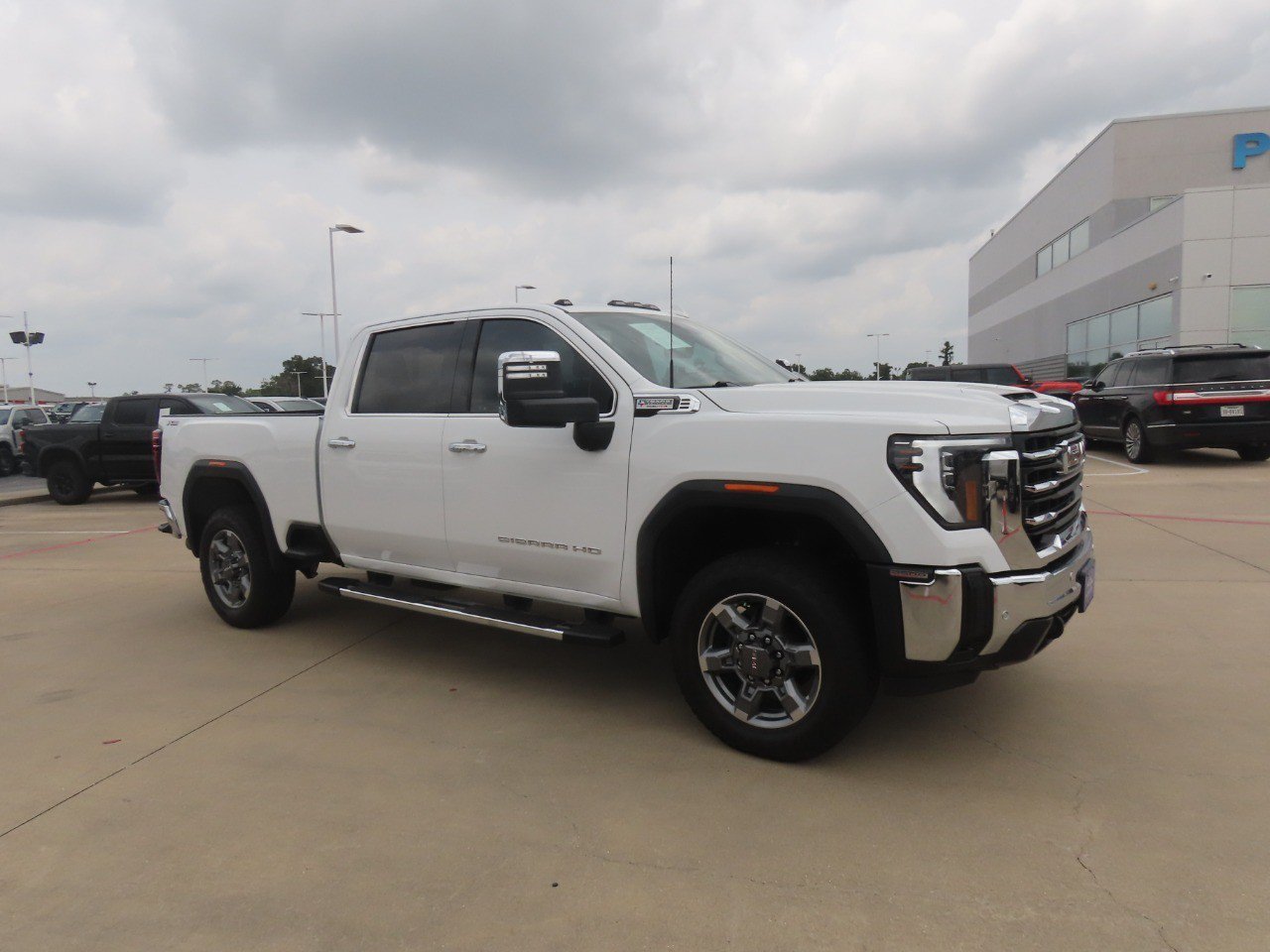 Used 2025 GMC Sierra 2500 SLT w/ Texas SLT Premium Package AWD/4WD image 7