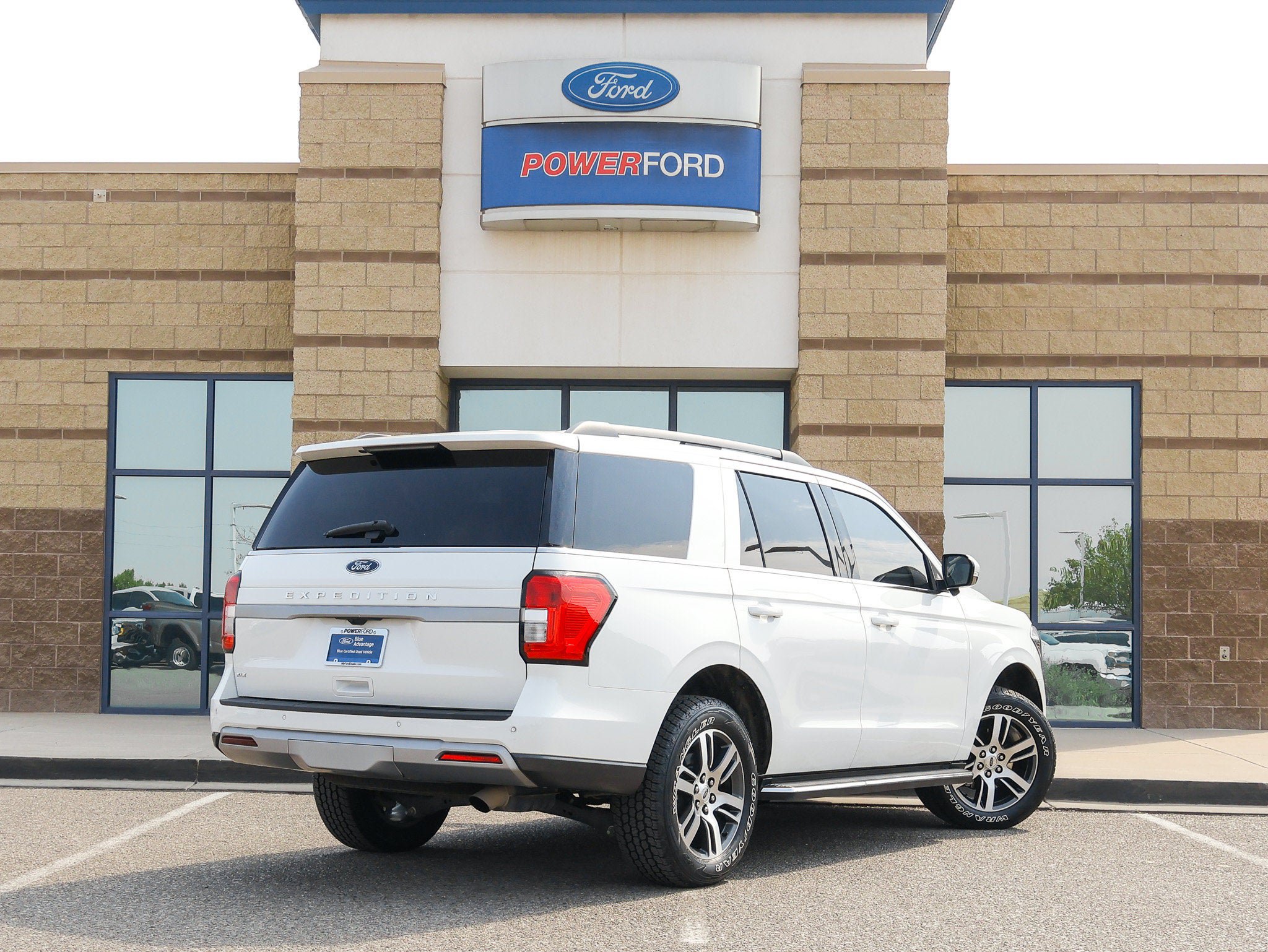 Certified 2023 Ford Expedition XLT AWD/4WD image 6