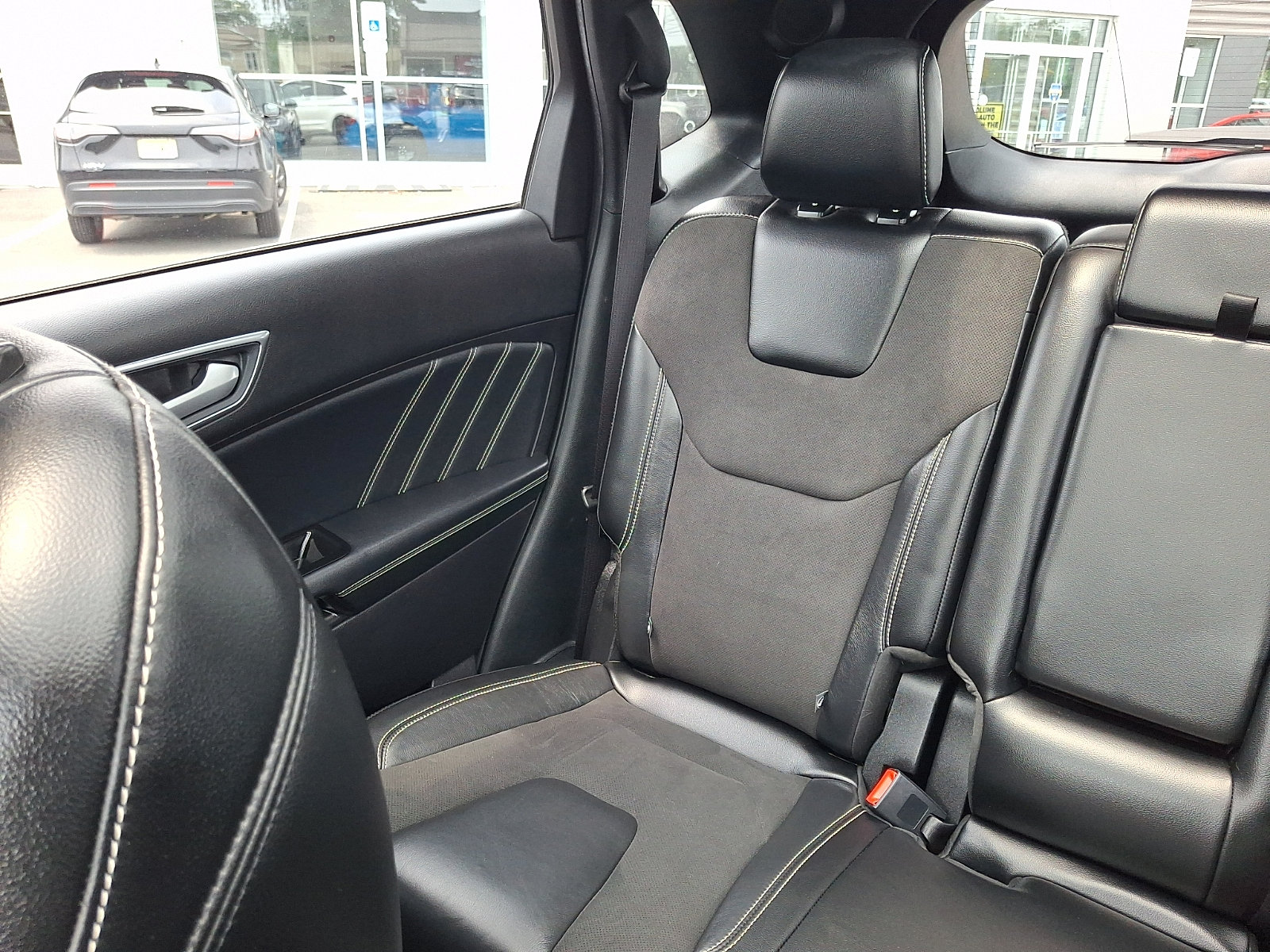 Certified 2019 Ford Edge ST w/ Equipment Group 401A AWD/4WD image 18