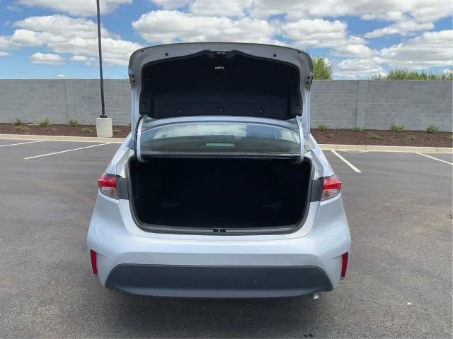 Used 2024 Toyota Corolla LE FWD image 12