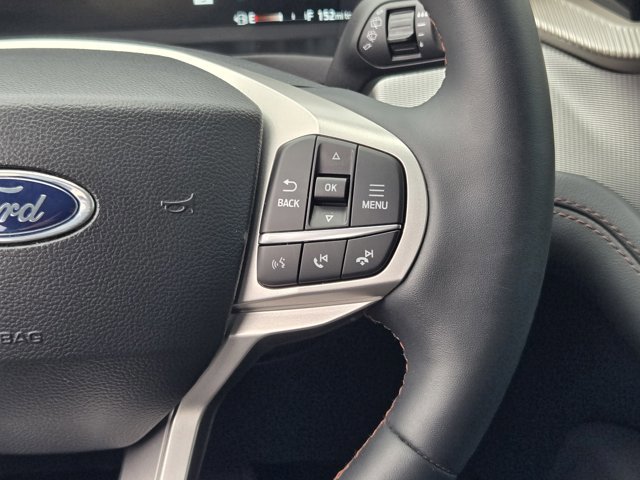 Certified 2025 Ford Explorer Active RWD image 28
