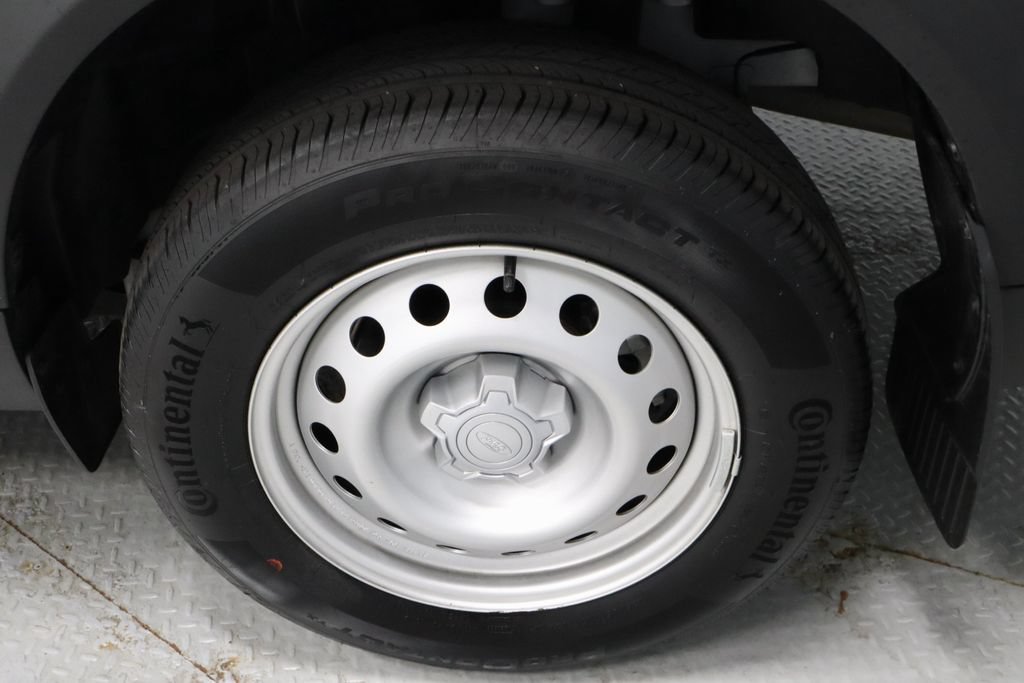 Certified 2025 Ford Maverick XL FWD image 18