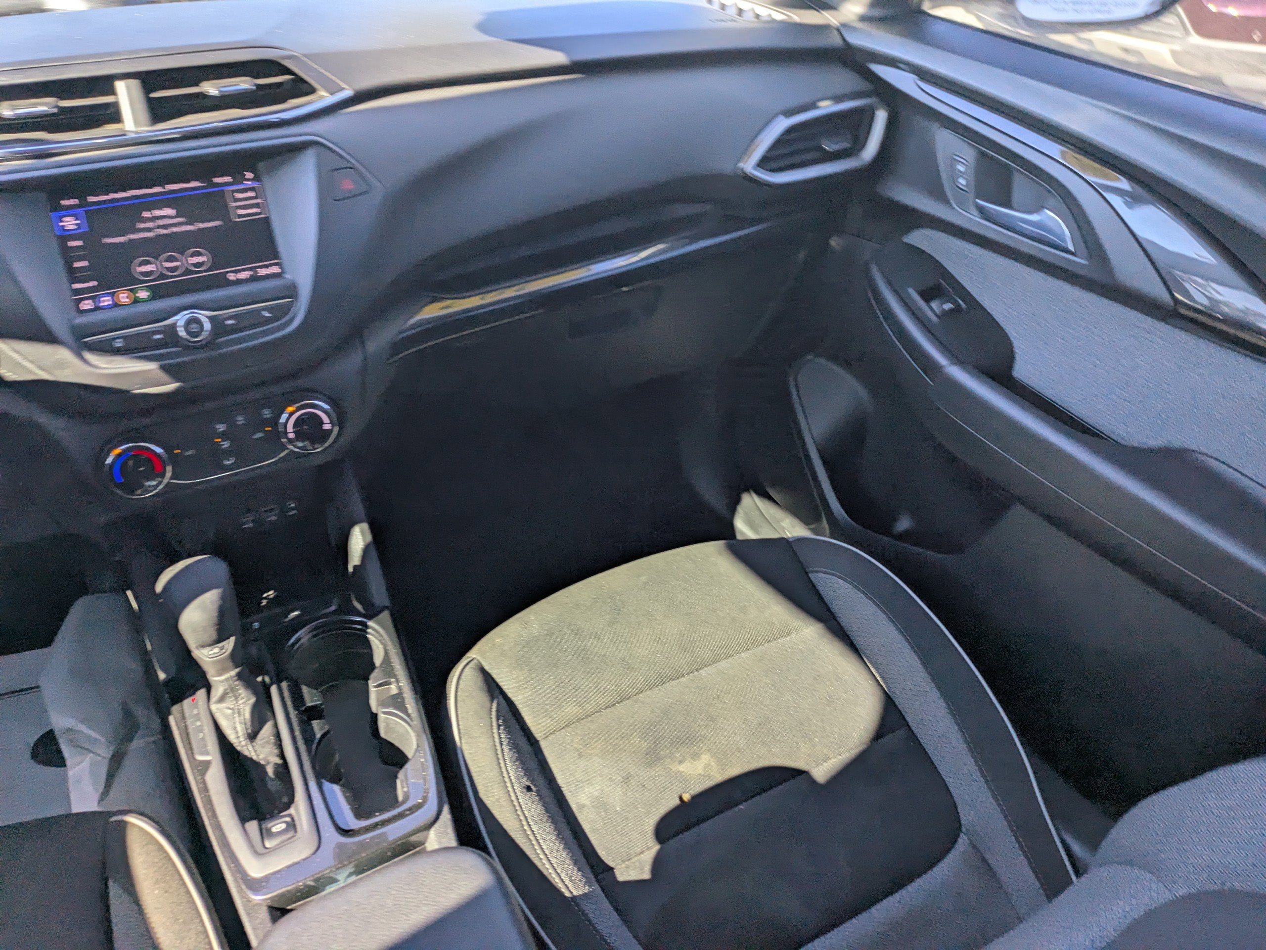 Used 2023 Chevrolet TrailBlazer LS image 17