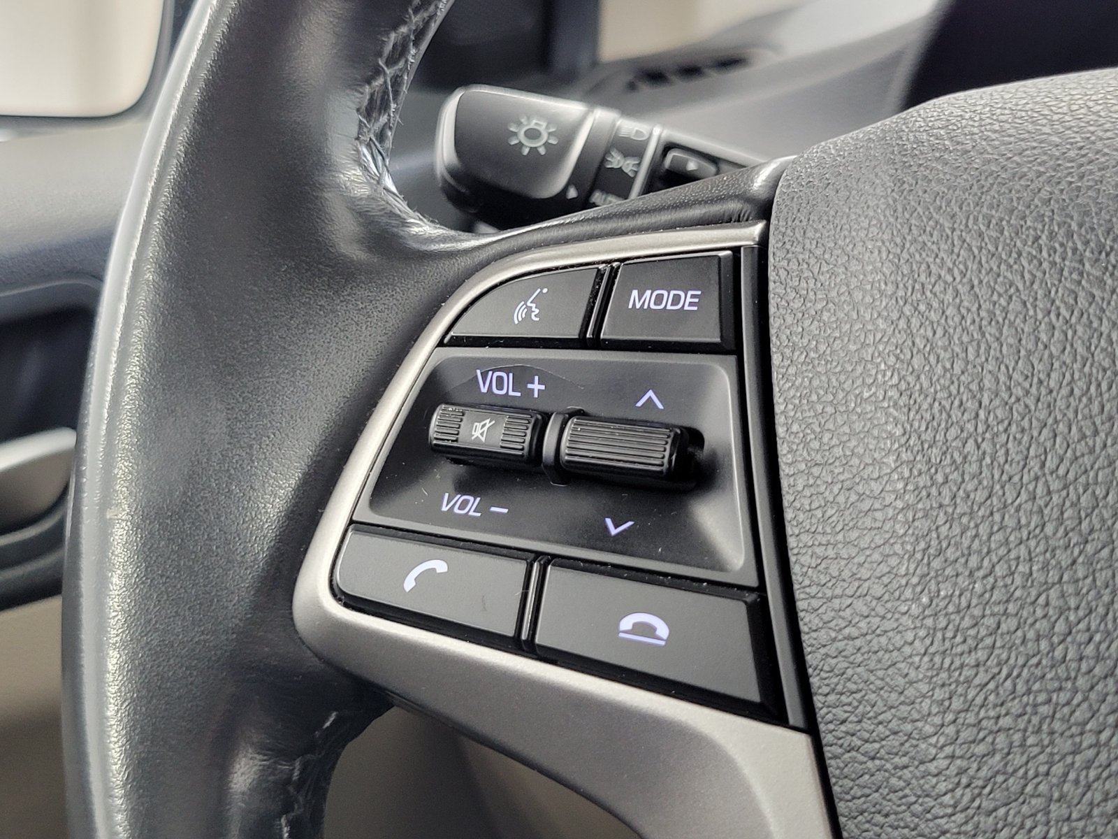 Used 2022 Hyundai Accent Limited FWD image 16