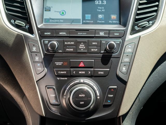 Used 2017 Hyundai Santa Fe Limited AWD/4WD image 32